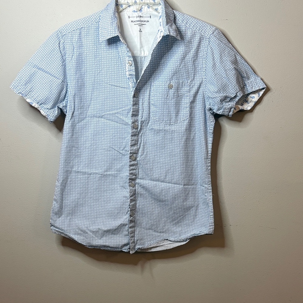 PD&C Light Blue Short-Sleeve Button Front Blouse